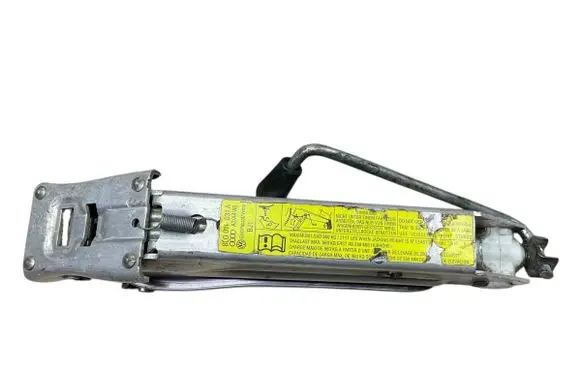 Audi A6 S6 C5 4B Lift Jack 8L0011031A