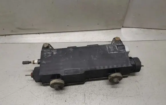 Renault Scenic II - Grand scenic II Hand brake/parking brake motor 8200522628