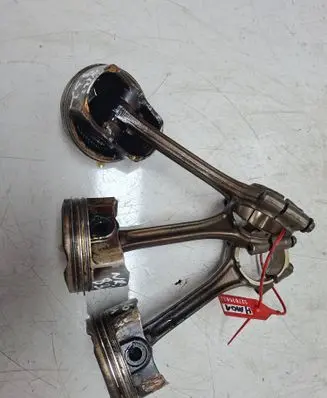 Citroen C3 Piston with connecting rod S27635832 HM01 HMZ