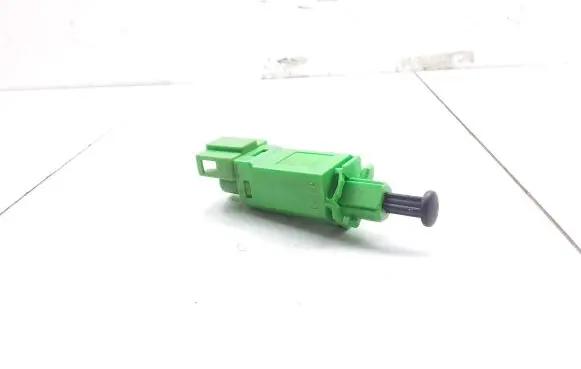 Volkswagen Touareg I Clutch pedal sensor 1H0927189E