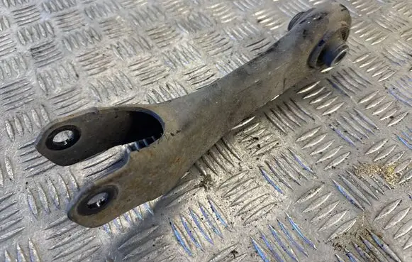 Jeep Cherokee Rear upper control arm/wishbone