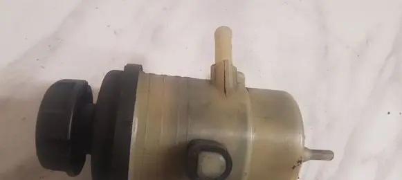 Hyundai Santa Fe Power steering fluid tank/reservoir