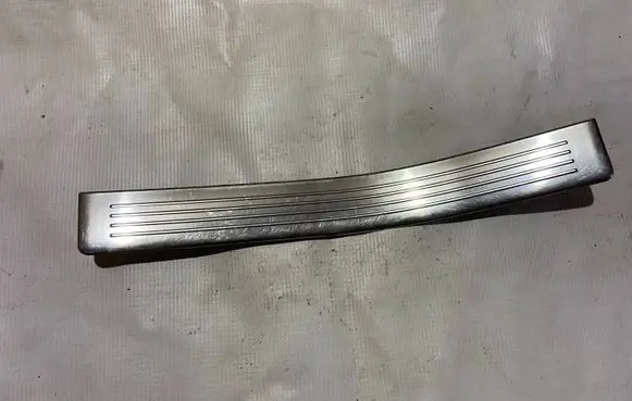 Mercedes-Benz CLS C218 X218 Rear sill trim cover a2126861136 2126861136
