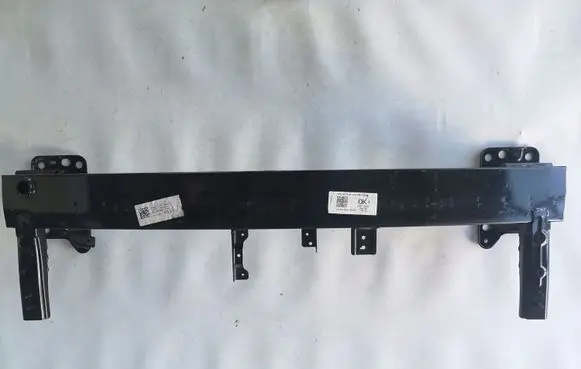 Hyundai i30 Front bumper cross member