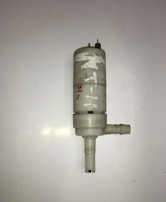 Nissan Terrano Windscreen/windshield washer pump