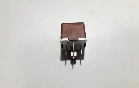 Renault Megane I Other relay 7700810929