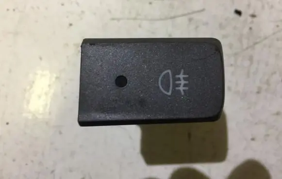 Hyundai Accent Fog light switch 9373025000