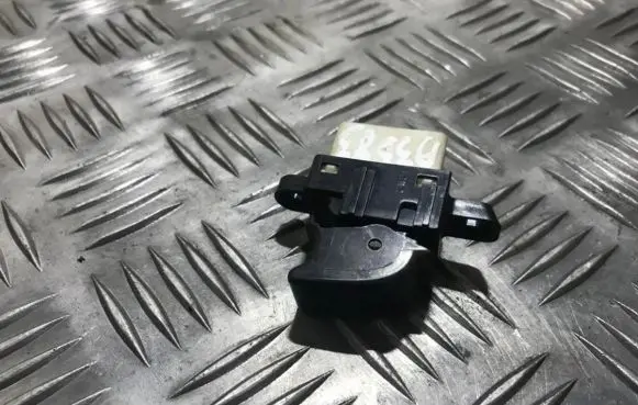 Mazda 6 Electric window control switch
