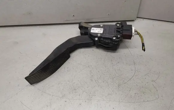Opel Signum Accelerator throttle pedal 9186724