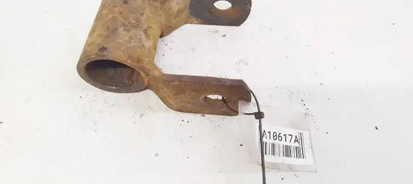 Mercedes-Benz 100 W631 Engine mounting bracket 