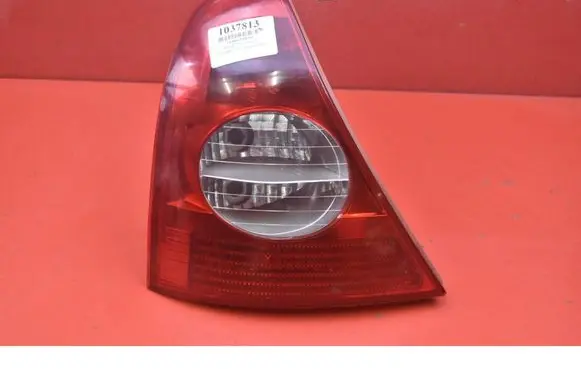 Renault Clio III Rear/tail lights 8200071413