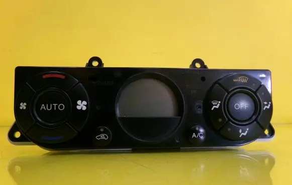 Ford Mondeo Mk III Climate control unit 2S7H18C612AA 1S7H18D451AC
