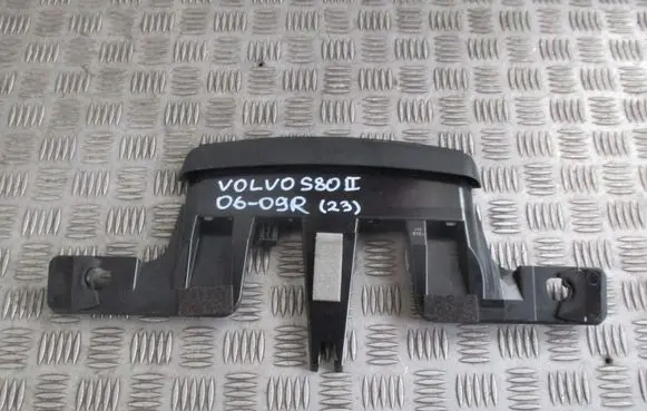 Volvo S80 Third/center stoplight 8693988