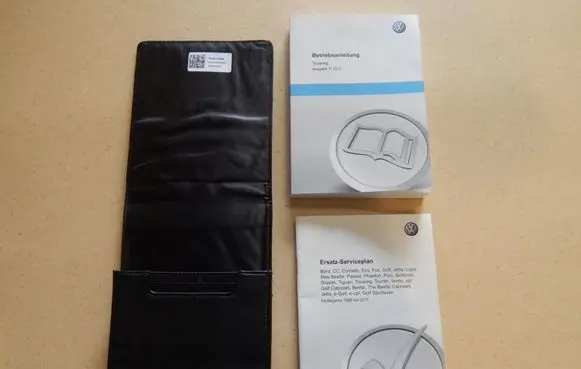 Volkswagen Touareg II Owners service history hand book 