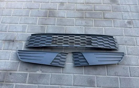 Skoda Fabia Mk3 (NJ) Front bumper lower grill 6V0853677E