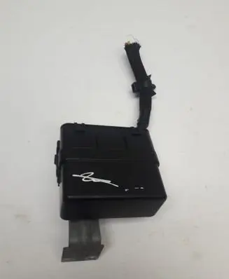 Renault Kadjar Fuse module 24382AD100