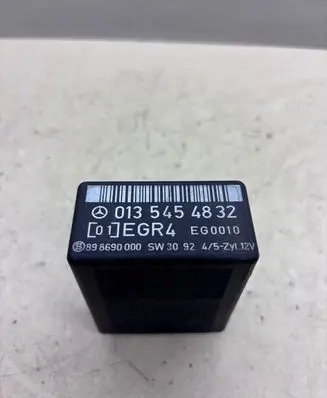 Mercedes-Benz Vito Viano W638 Other relay 0135454832 898690000