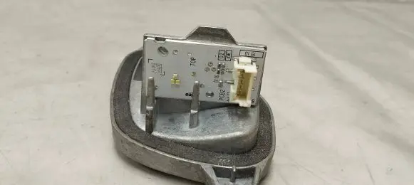 BMW 1 F40 LED ballast control module 90121824