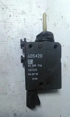 Opel Astra G Central locking motor 90589918