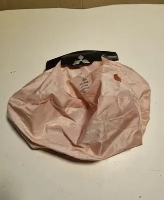 Steering wheel airbag