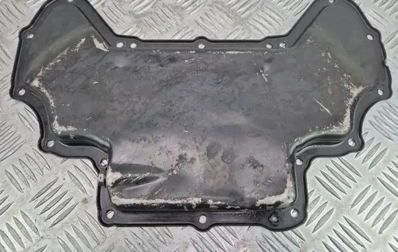 Mercedes-Benz C W204 Oil sump A2720100128