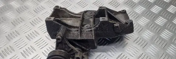 Audi A6 S6 C5 4B A/C compressor mount bracket 058260885C