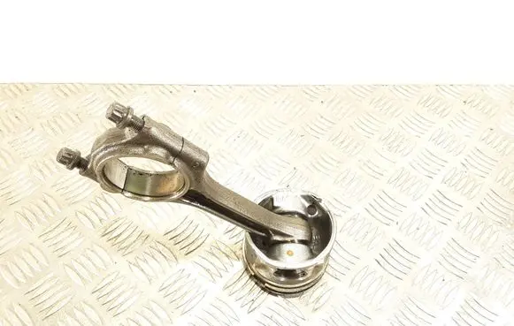 Volvo XC60 Piston with connecting rod 81L123