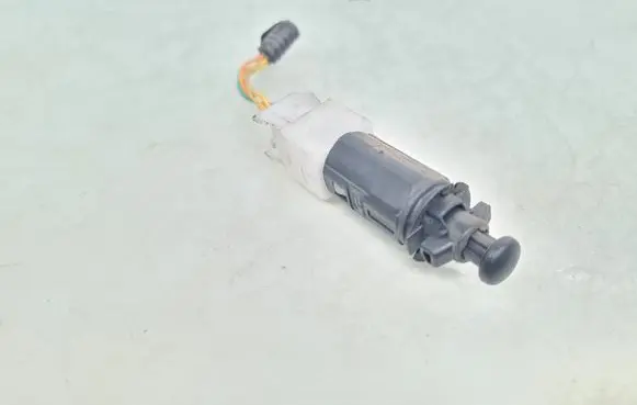 Renault Espace - Grand espace IV Brake pedal sensor switch 414988