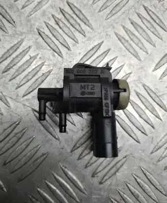 Volkswagen Golf V Turbo solenoid valve 1K0906283A