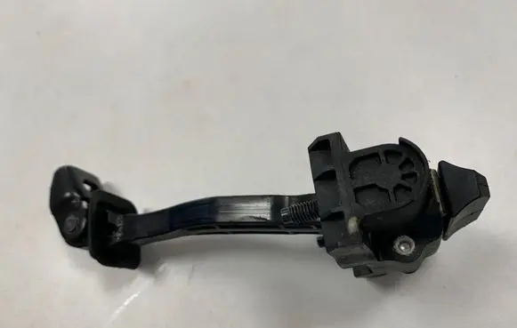 BMW 3 G20 G21 Rear door check strap stopper 7432206
