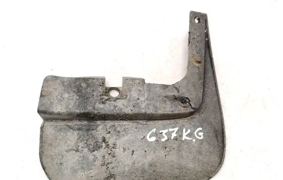 Mazda 929 Rear mudguard 