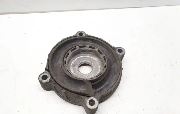 Volkswagen Touareg I Front coil spring rubber mount 