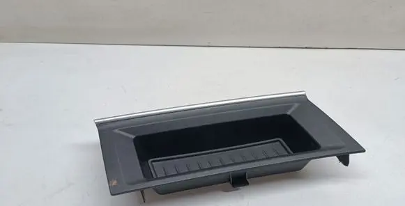 BMW 2 F46 Dashboard storage box/compartment 9263402
