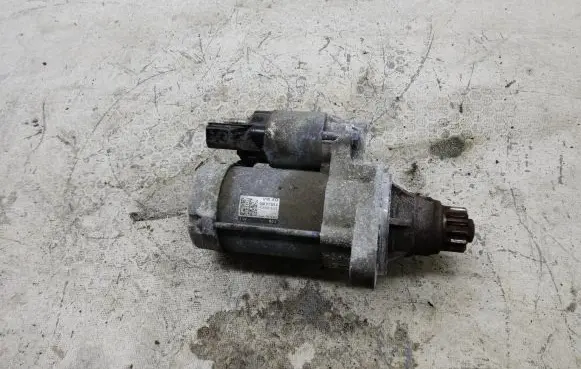 Volkswagen Golf Sportsvan Starter motor 0AM911024A 4380000202