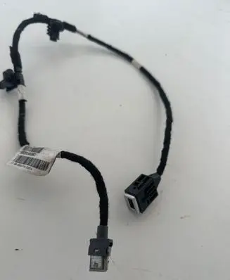 Peugeot 308 USB socket connector 9806048280