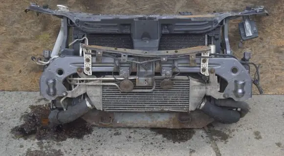 Mitsubishi Outlander Radiator support slam panel