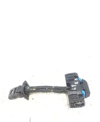 Volkswagen Tiguan Front door check strap stopper