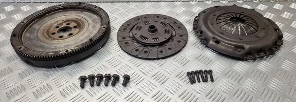Skoda Fabia Mk1 (6Y) Clutch set kit 037105273C CLD141001A
