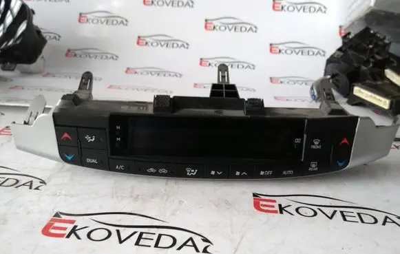 Lexus CT 200H Climate control unit 5590076030