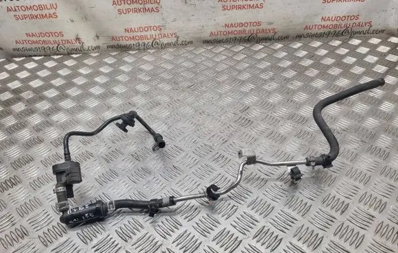 Audi A4 S4 B8 8K Fuel line pipe 06H133514Q