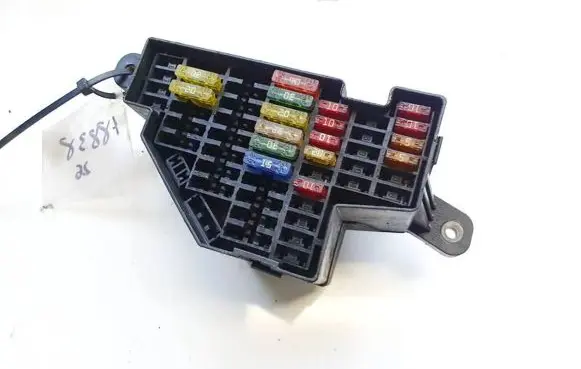 Volkswagen Golf VI Fuse box set 1k1941824