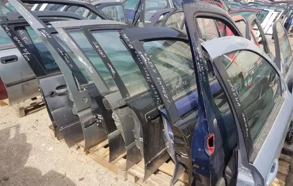 Renault Laguna II Front door black