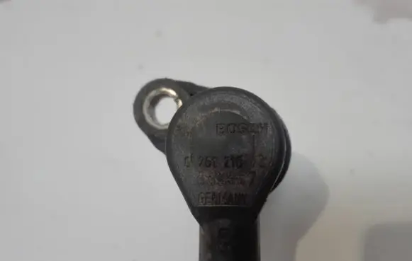 Audi A8 S8 D3 4E Crankshaft position sensor 0261210272