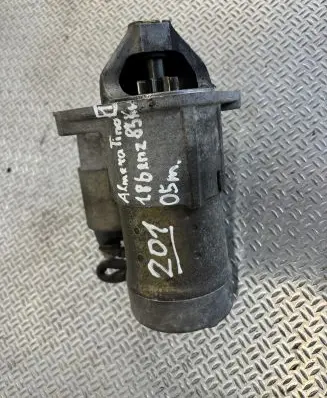 Nissan Almera Tino Starter motor 233000M302