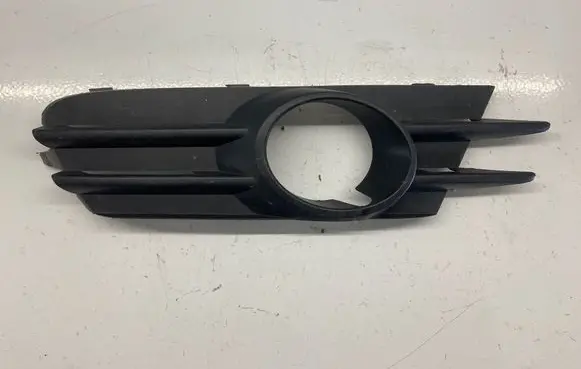 Volkswagen Scirocco Front fog light trim/grill 1K8853665C