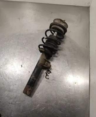 BMW 3 E90 E91 Front shock absorber with coil spring 6786017 E87V001B