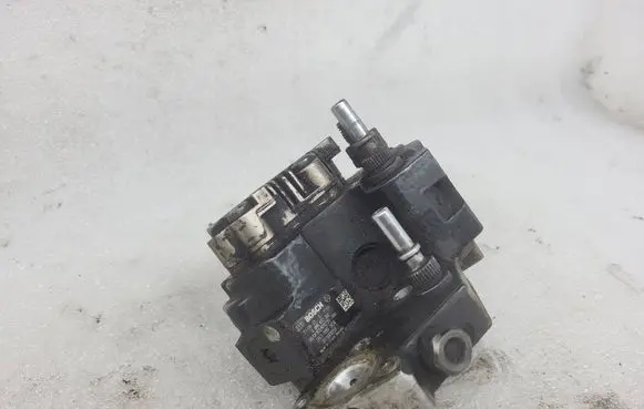 Renault Trafic II (X83) Fuel injection high pressure pump 0986437301 093189904 R1590059
