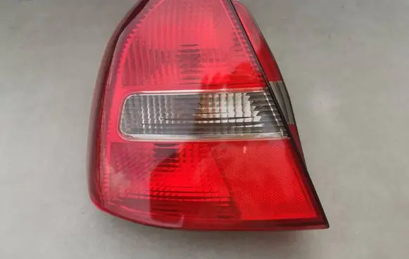 Mitsubishi Carisma Rear/tail lights 151085