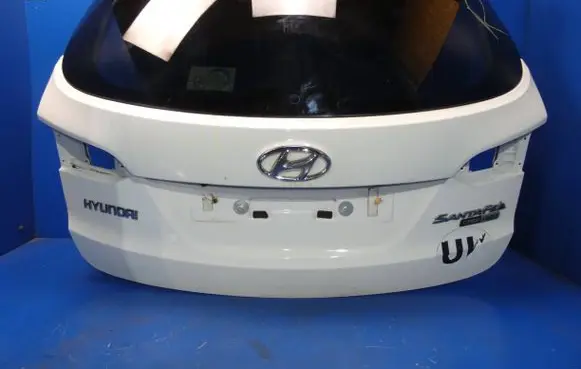 Hyundai Grand Santa Fe NC Truck tailgate 