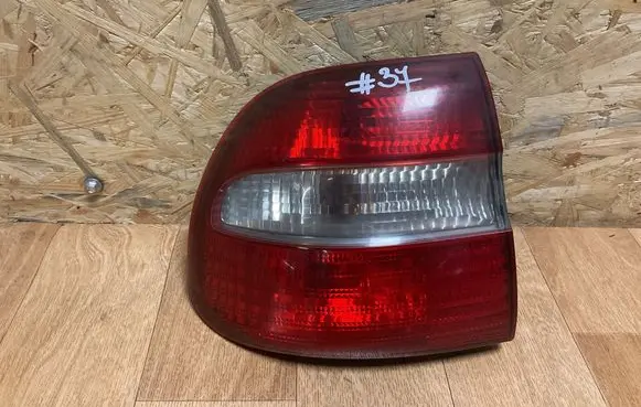 Volvo S40, V40 Rear/tail lights 30887333 285901